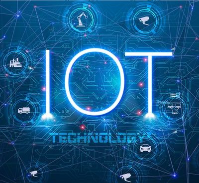 صورة توضح مفهوم إنترنت الأشياء IoT مع ربط الأجهزة عبر تقنية TTN لنقل البيانات لمسافات طويلة داخل المستشفيات والقطاعات الذكية.